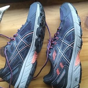 ASIC Athletic Shoes Yoga NUC  LOT Of LIFE to GIVE